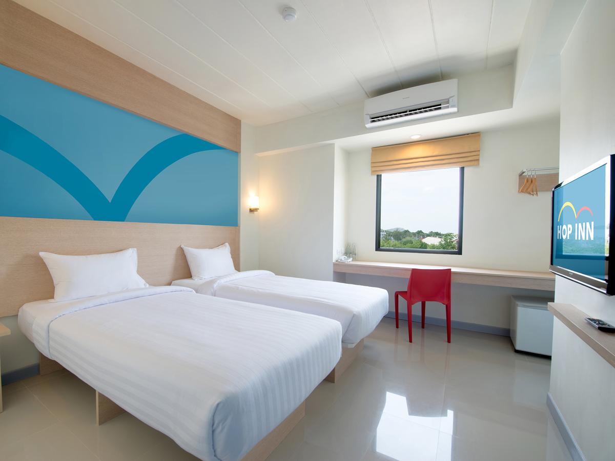 Hop Inn Chonburi Extérieur photo