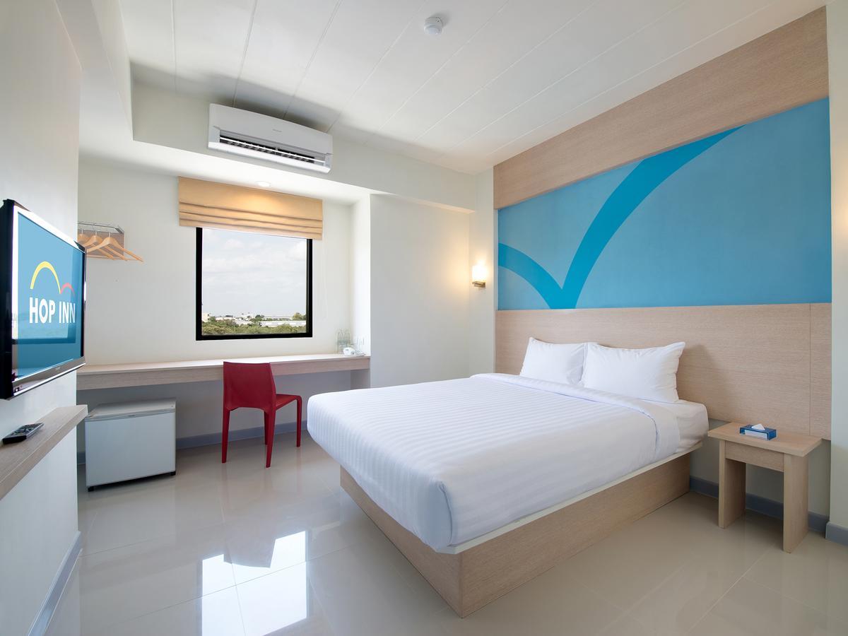 Hop Inn Chonburi Extérieur photo